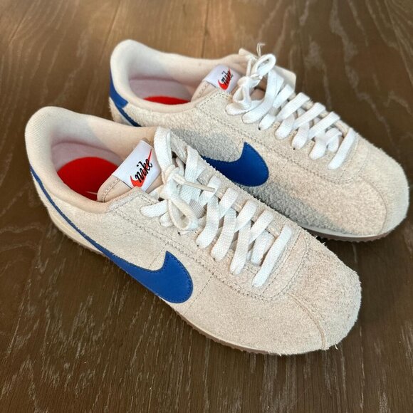 Nike Sacai Trainers In Tan - Picture 2 of 7
